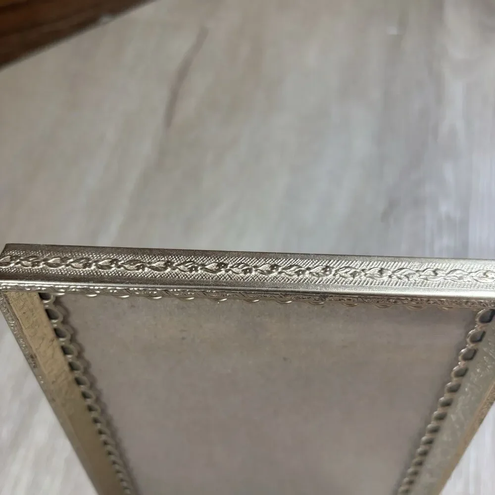 Vintage Ornate Gold Tone Filigree Metal Picture Frame 5x7 Tabletop Easel